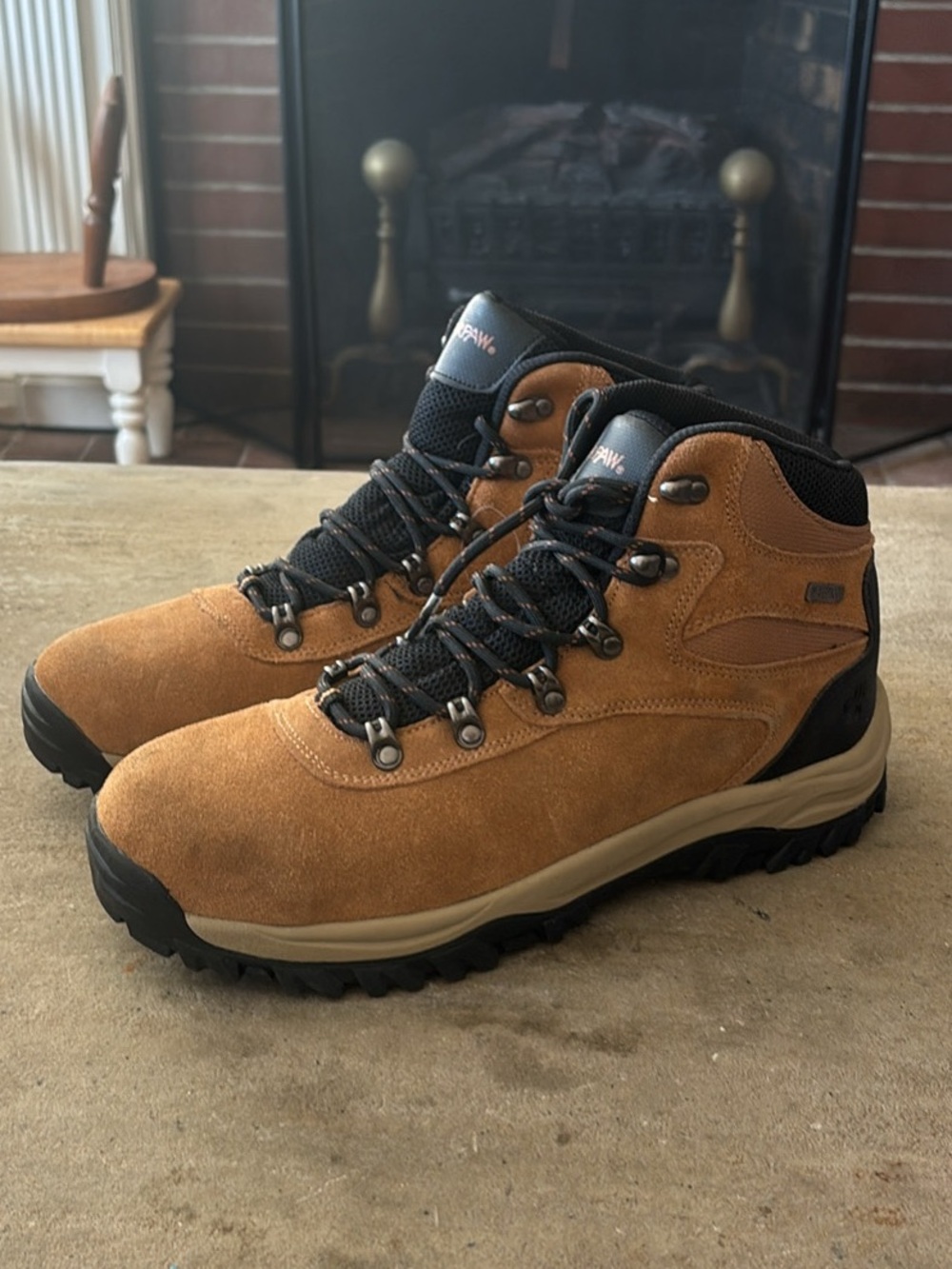 Bearpaw Men's Switchback Mid Waterproof Hiking Boots Brown